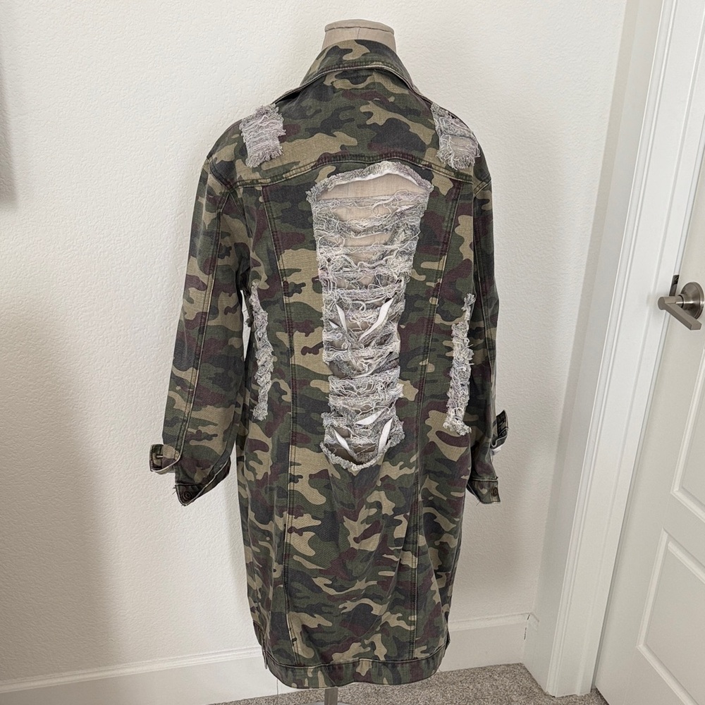 Thrill Camouflage Utility Jacket with Distressed Back